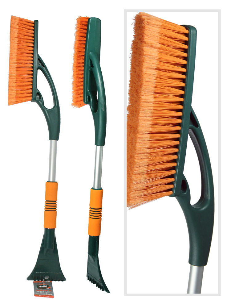 Щетка для снега cо скребком "Li-Sa" 72см  поролоновая ручка, длинная щетина (LS207) 39901